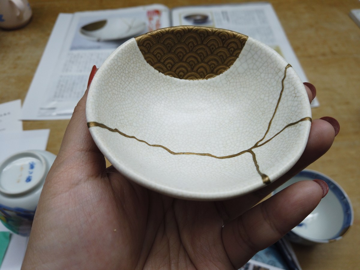 A bowl repaired by Kuge Crafts with kintsugi