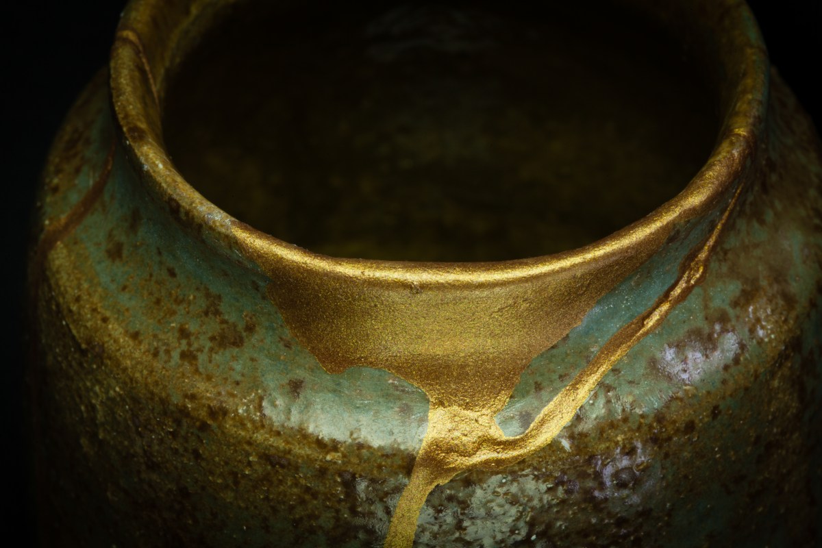 Vase repaired with kintsugi