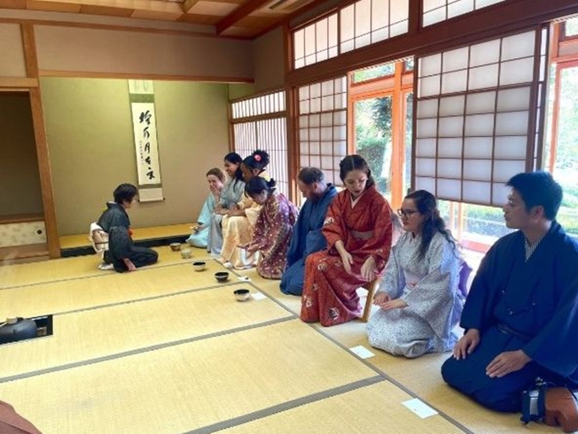 Ibaraki Day Trip from Tokyo with Ishikiri Quarry, Matcha, Sake, and Chestnut Lunch