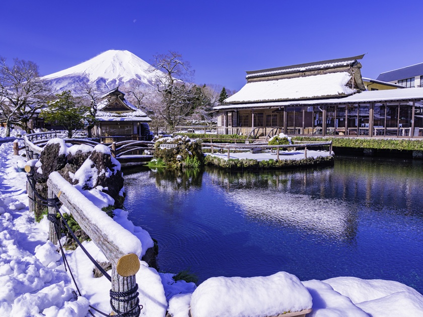 Japan_Yamanashi_Oshino Hakkai_Winter_pixta_64443695_M