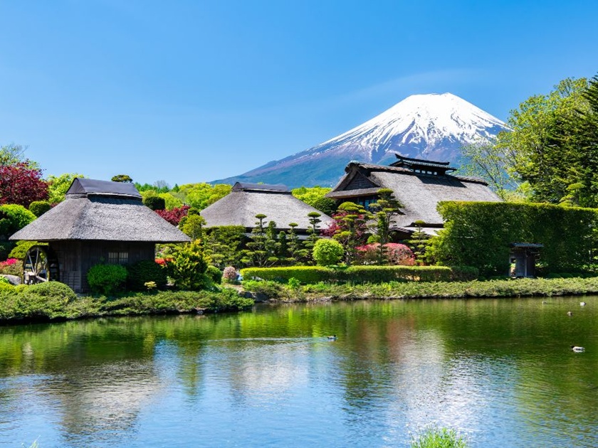 Japan_Yamanashi_Oshino Hakkai_pixta_40309400_M
