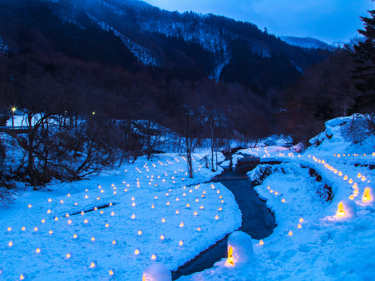 Tokyo Winter Escape: Nikko Kamakura Snow House Festival & Strawberry Picking Day Trip (2025–26 Guide)