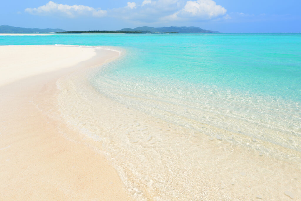 久米島に来たら外せない!東洋一の美しさを誇るはての浜