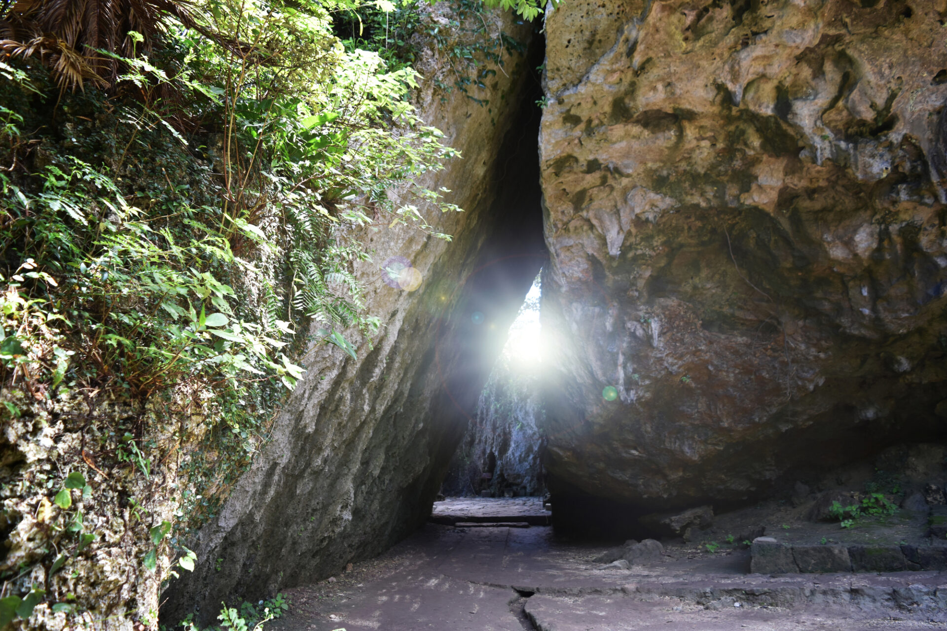 沖縄 斎場御嶽 三庫理