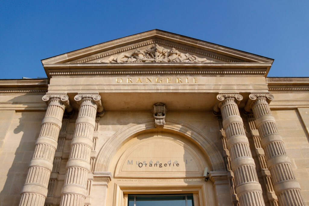 モネの睡蓮で有名なオランジュリー美術館