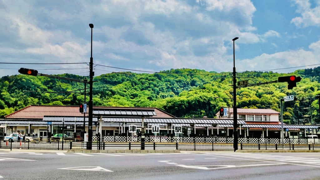 津山駅前風景