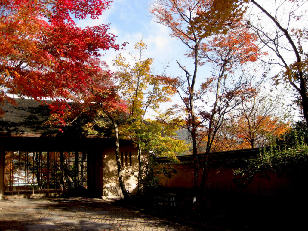 夜: 雲仙温泉 旅亭 半水盧で休息