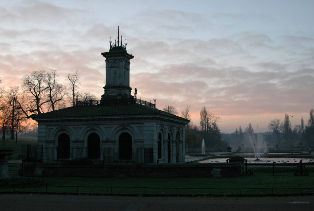 イタリアン・ガーデンズ：イタリア風庭園の魅力