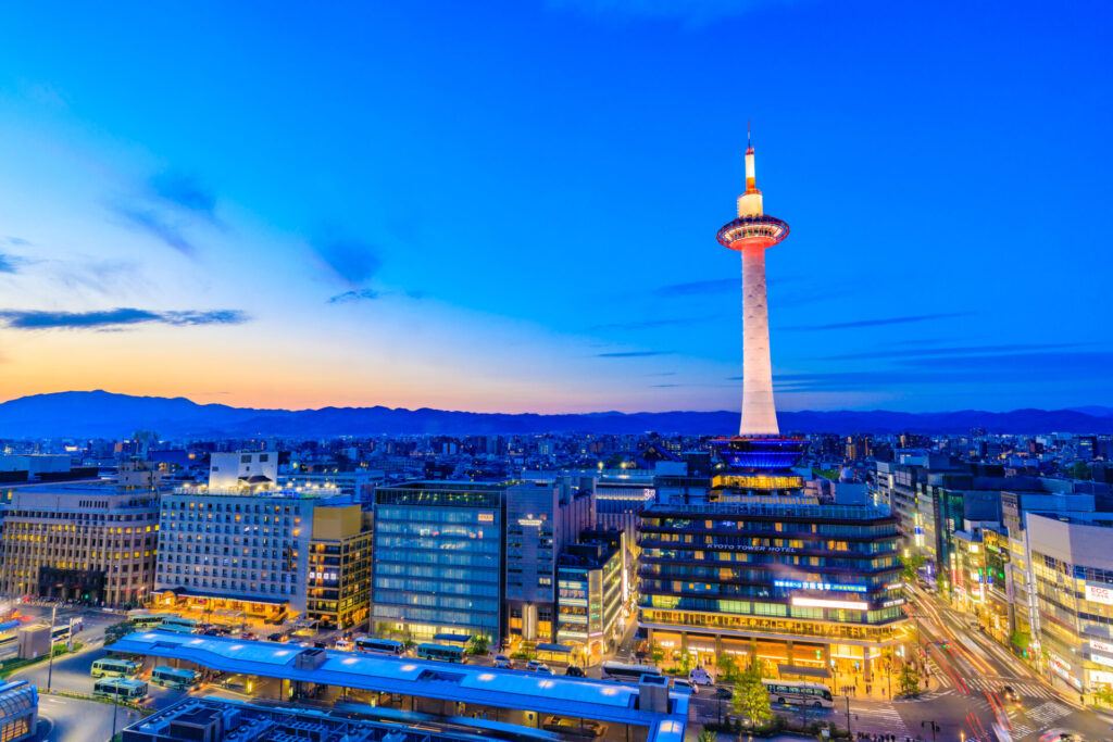 京都のシンボル的存在京都タワー