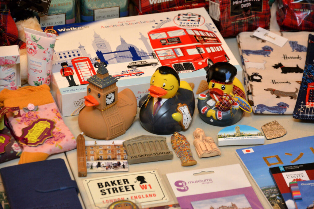 イギリス旅行のお土産費用