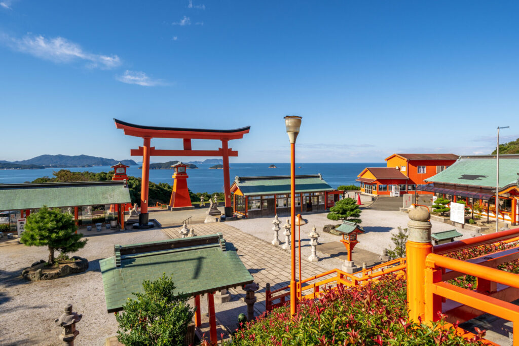 午前: 福徳稲荷神社