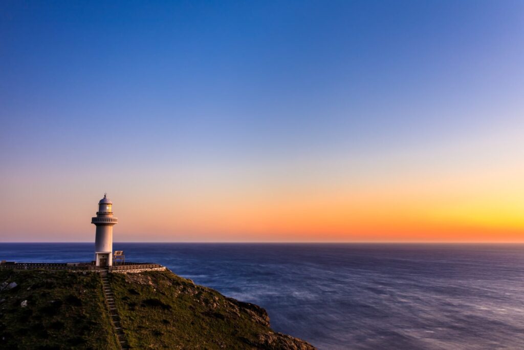 大瀬崎灯台の夕日