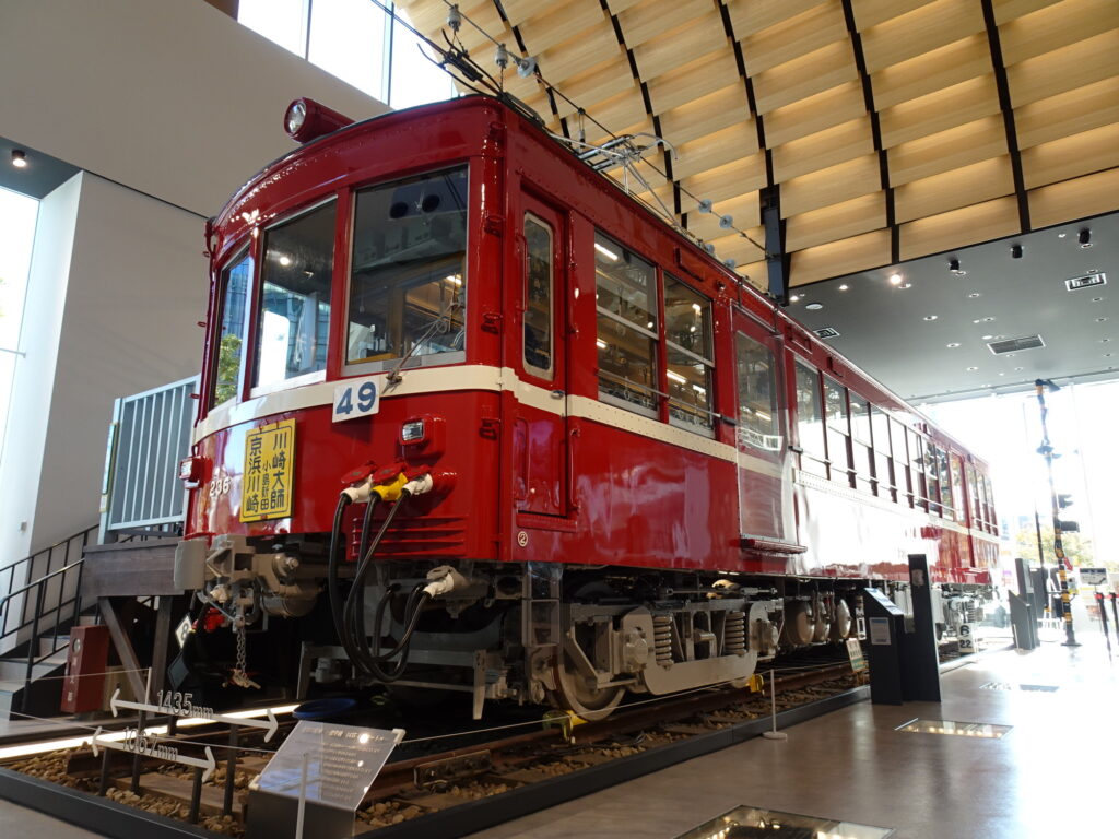 京急ミュージアムに展示されている京急230形　236号車電車 