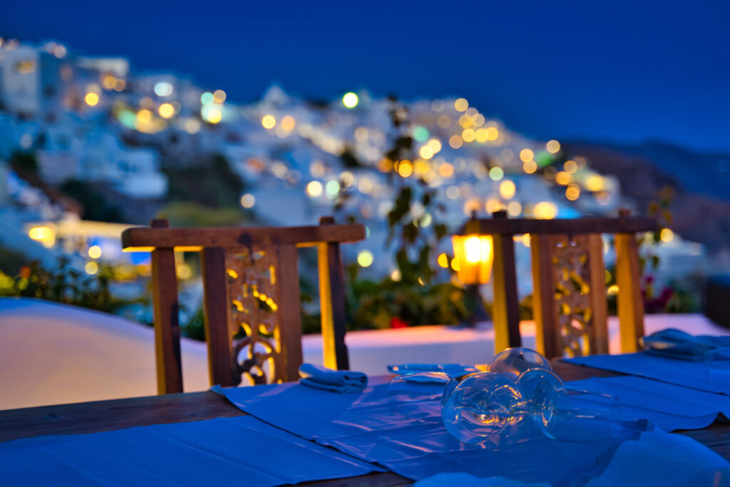 サントリーニ島ハネムーンの魅力