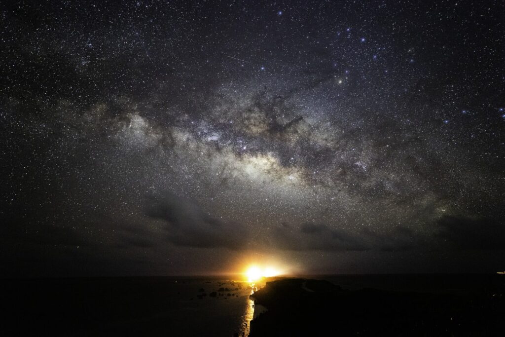 平安名灯台と宮古島の星空