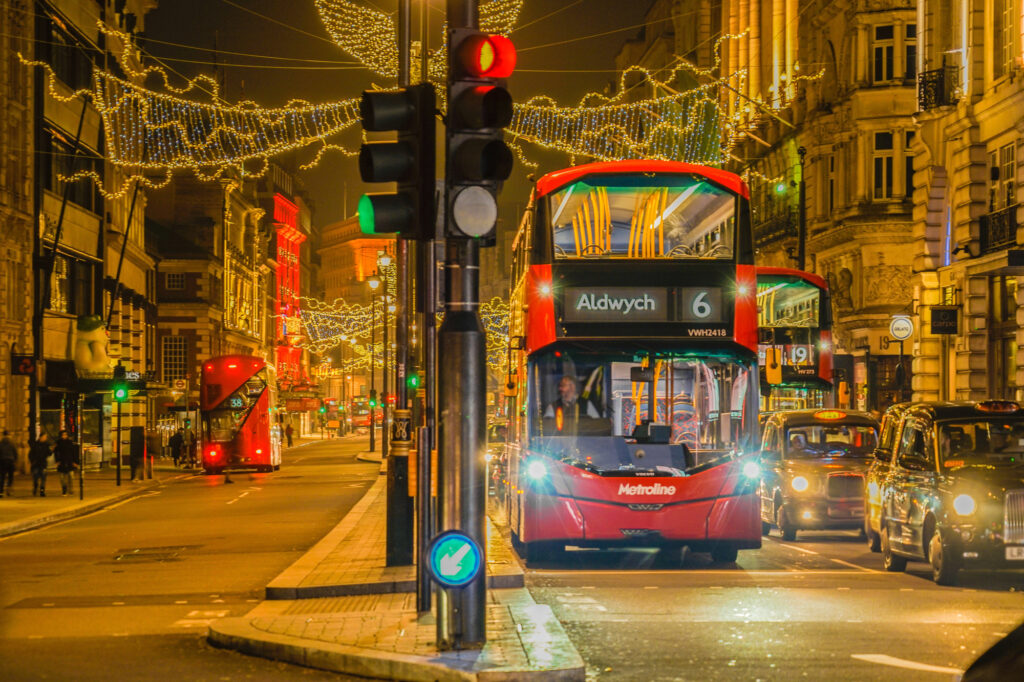 イギリス旅行の交通費