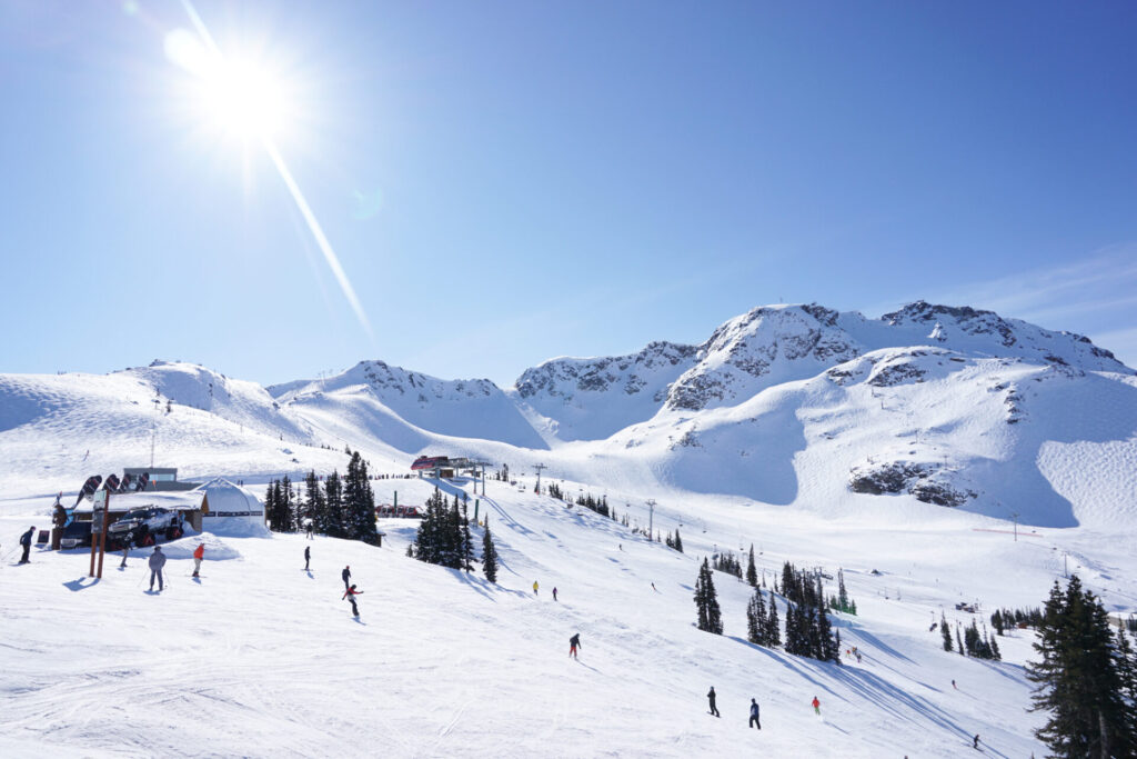 晴天のスキー場