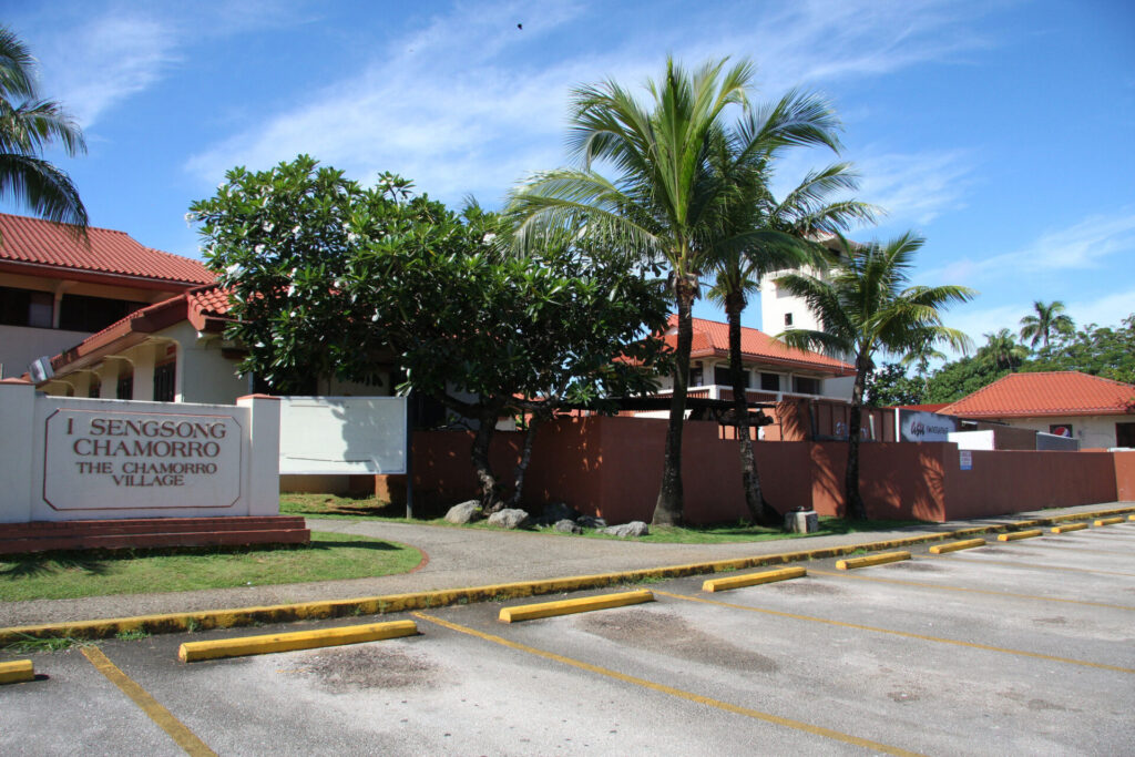 チャモロビレッジ