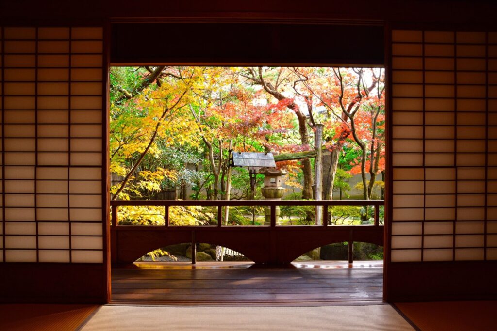 新潟の旧齋藤家別邸の紅葉