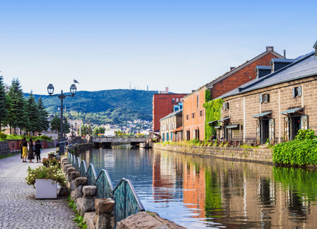 午後: 小樽運河をゆったり散策