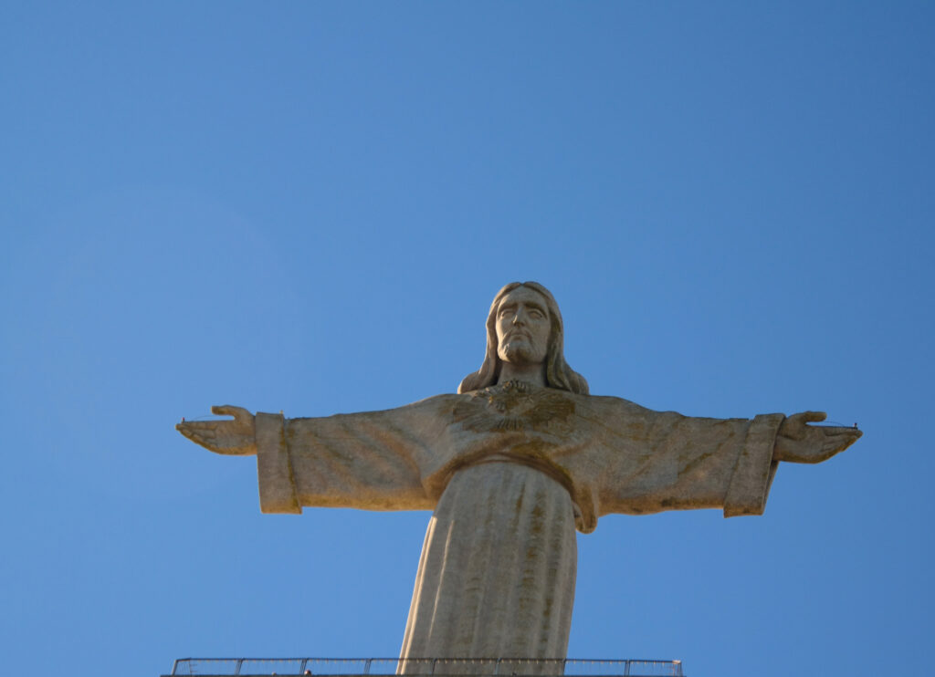 午後: クリスト・レイ像