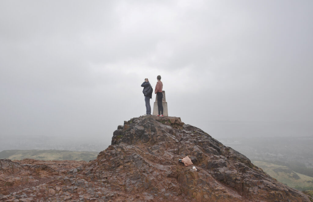 アーサーズ シート