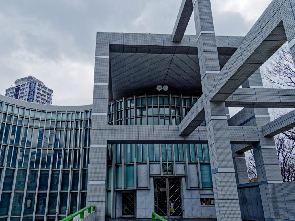 名古屋市美術館