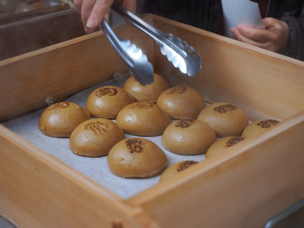 温泉まんじゅう（熱海仲見世通り商店街） 