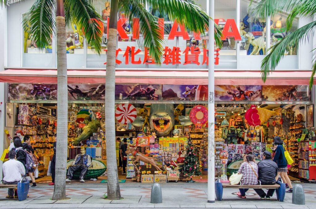 沖縄の人気のショッピングスポット