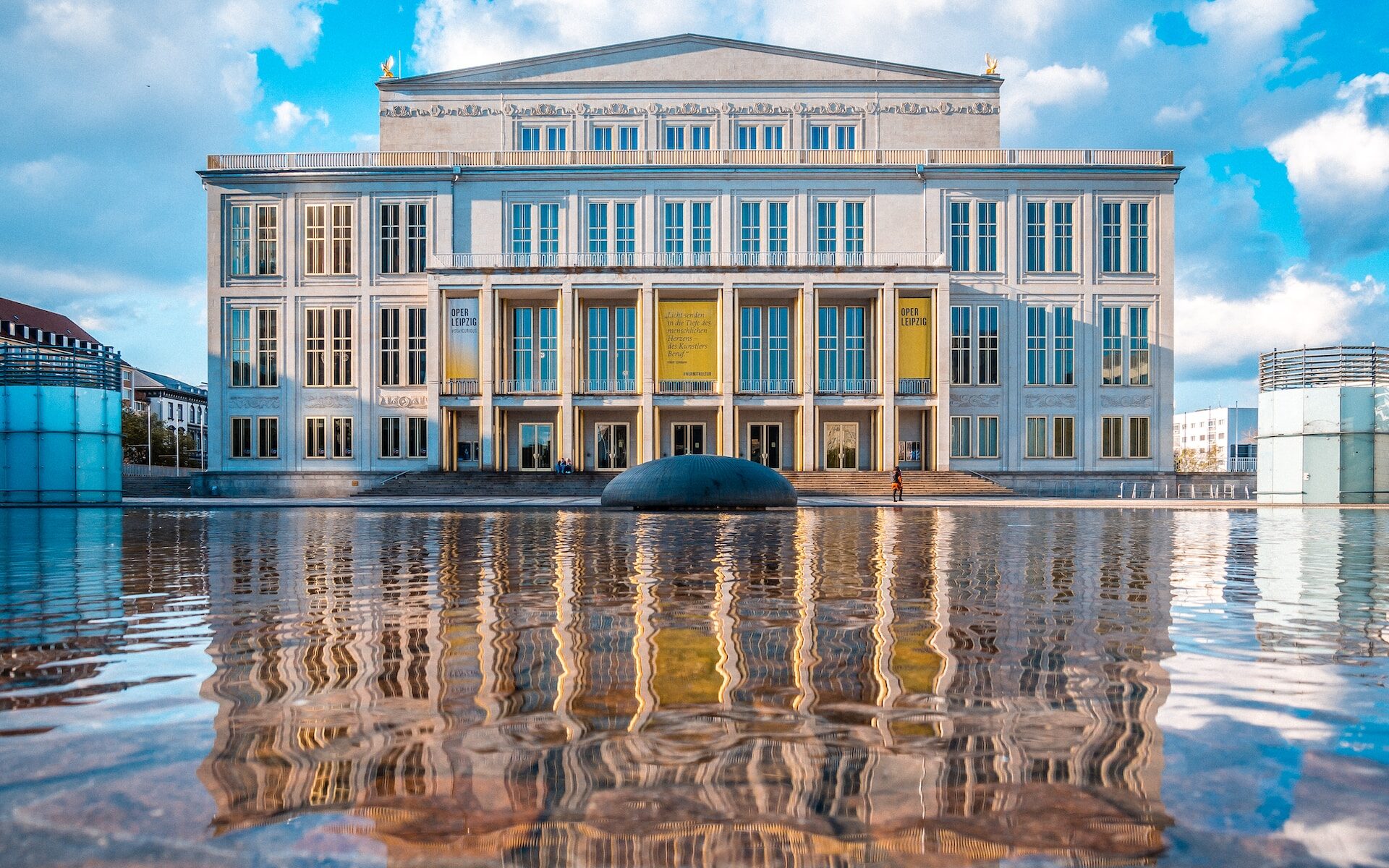 クラシック音楽祭やオペラ鑑賞