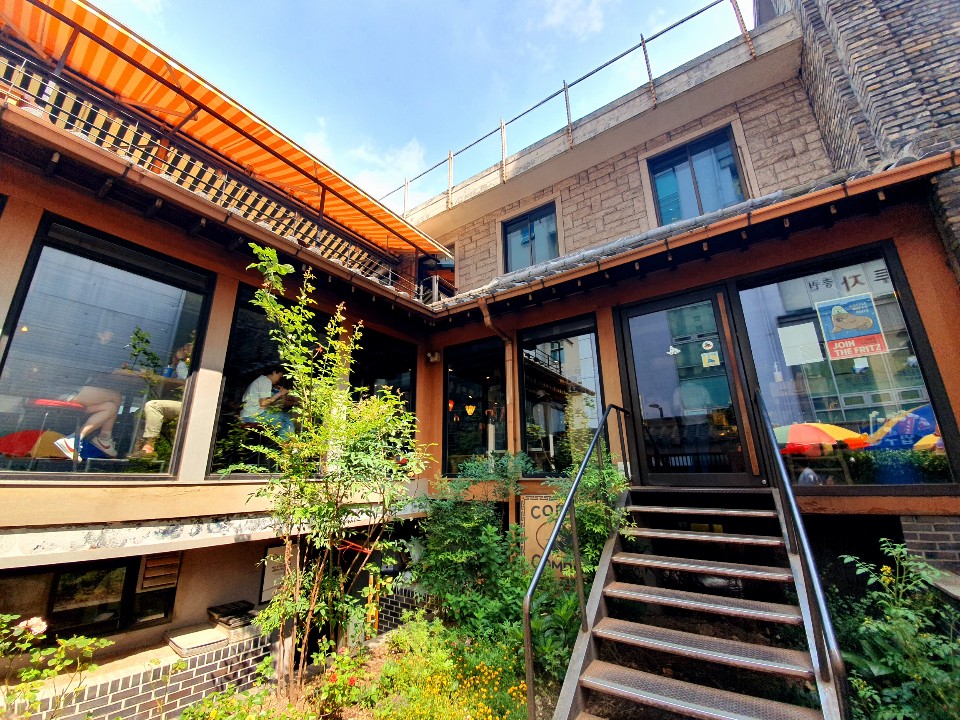 韓国カフェ 建物