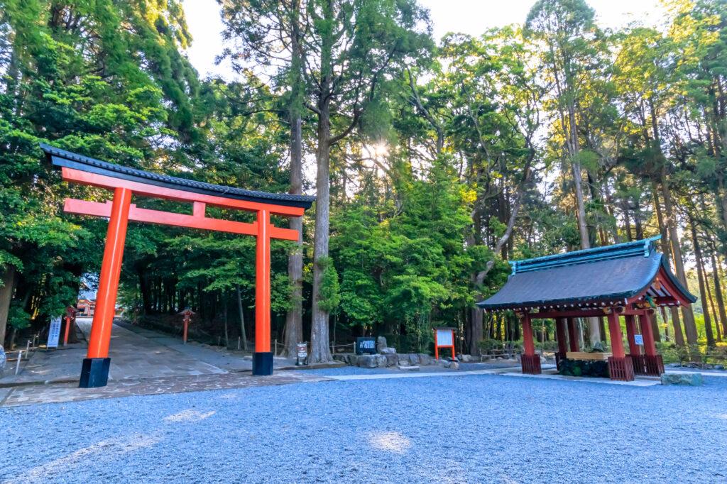 霧島神宮と太陽 鹿児島県霧島市