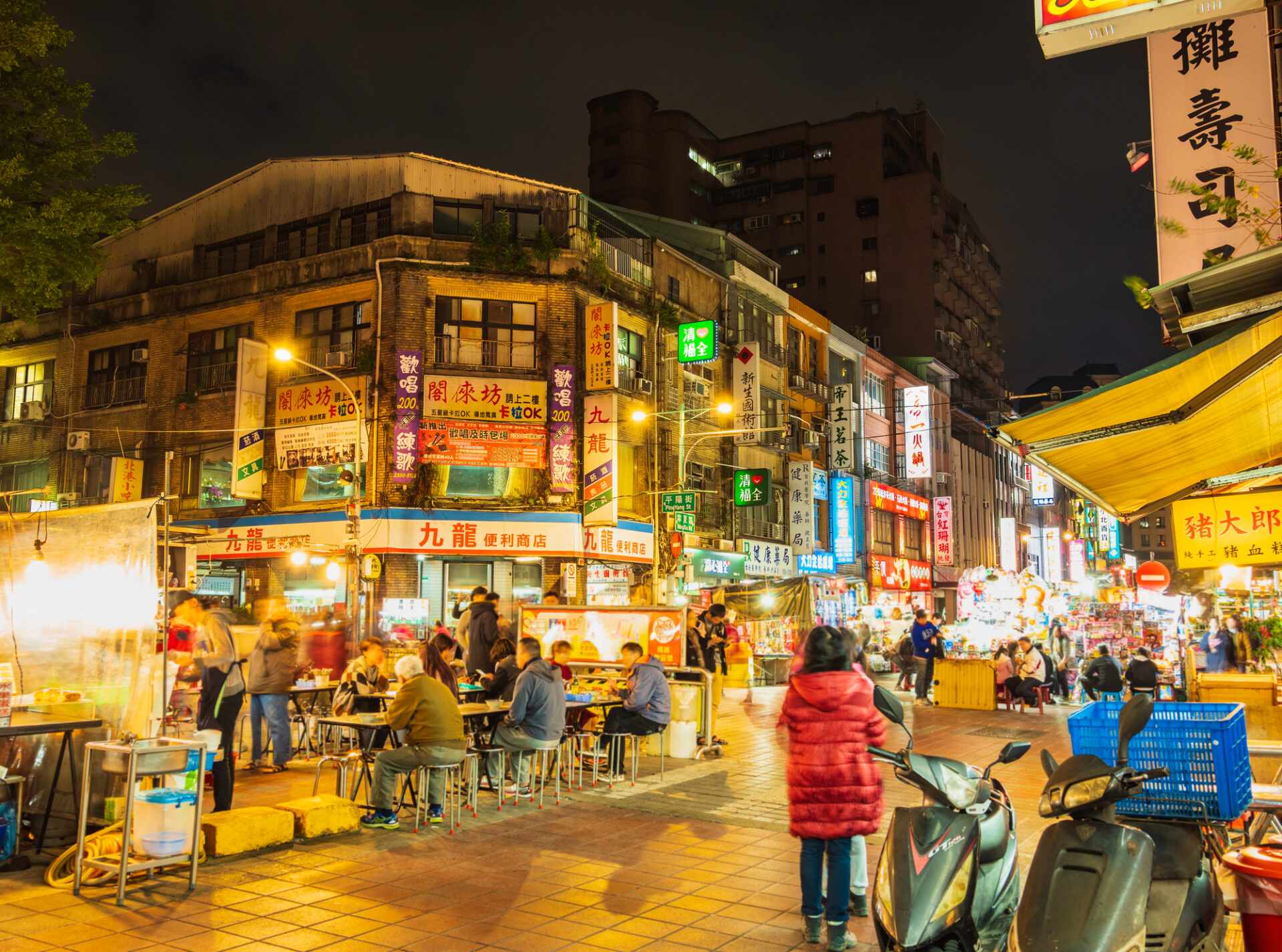 台北の寧夏夜市の様子