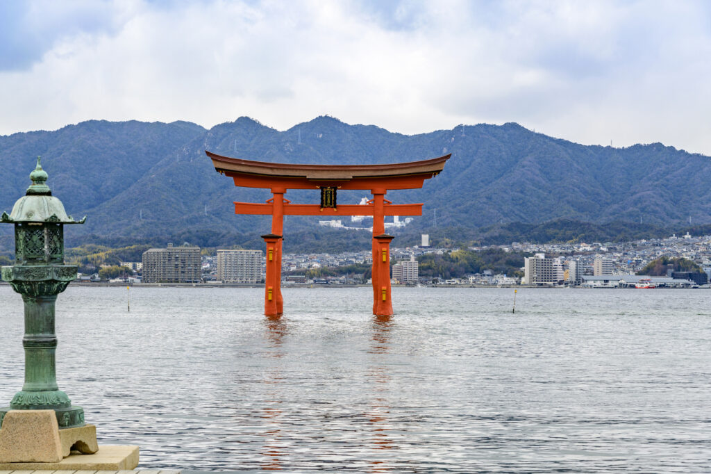 厳島神社