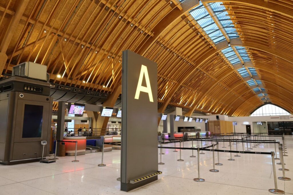 セブ島の玄関口であるマクタン・セブ国際空港内の様子