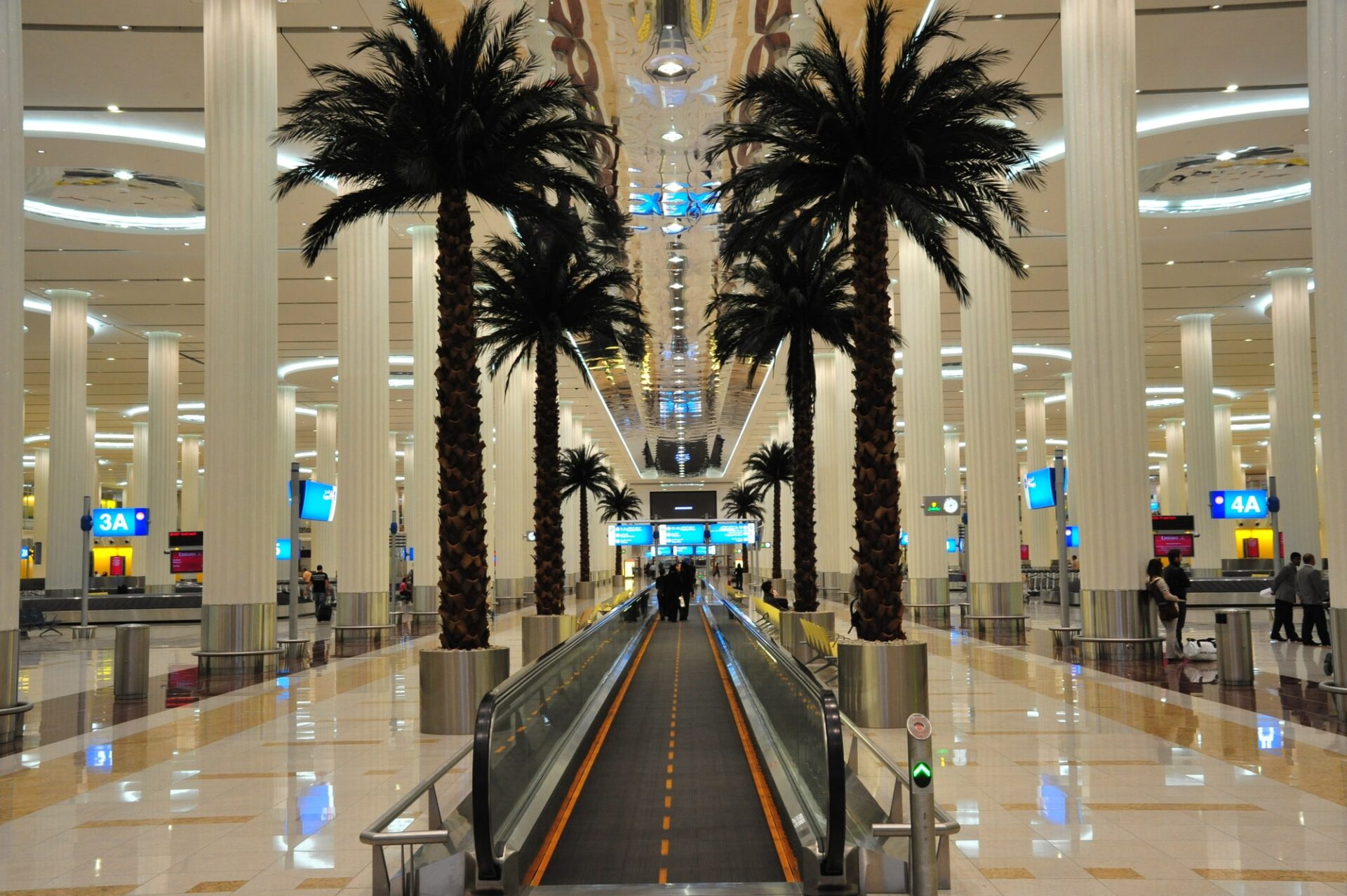 ドバイ空港内の様子