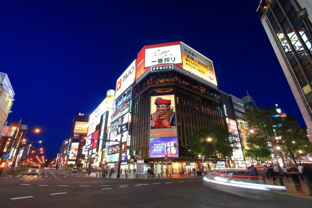 札幌の中心部すすきのエリアでグルメを堪能