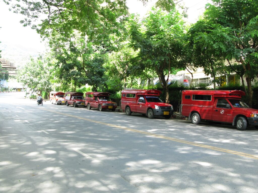 チェンマイ市内のソウテウ
