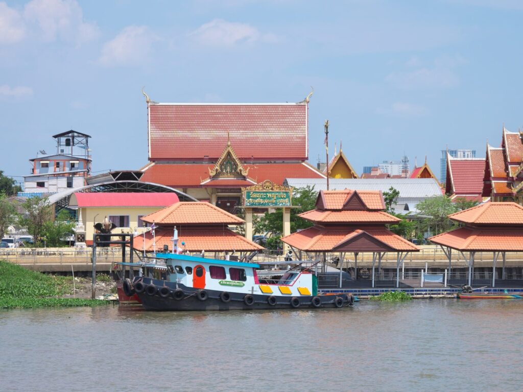 バンコクのチャオプラヤー川で楽しめるリバークルーズ　