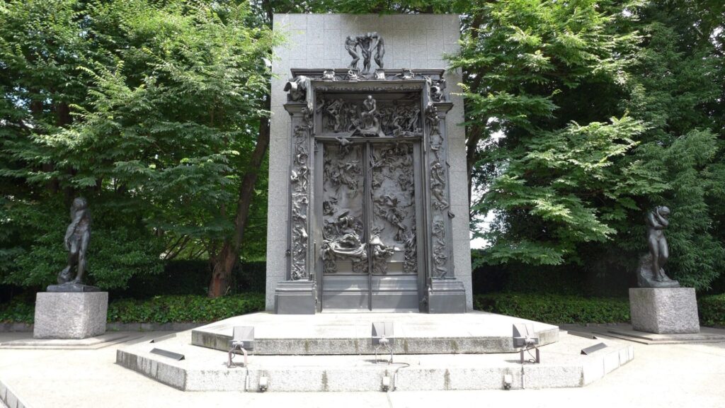 フランスの美術家ロダンの地獄の門