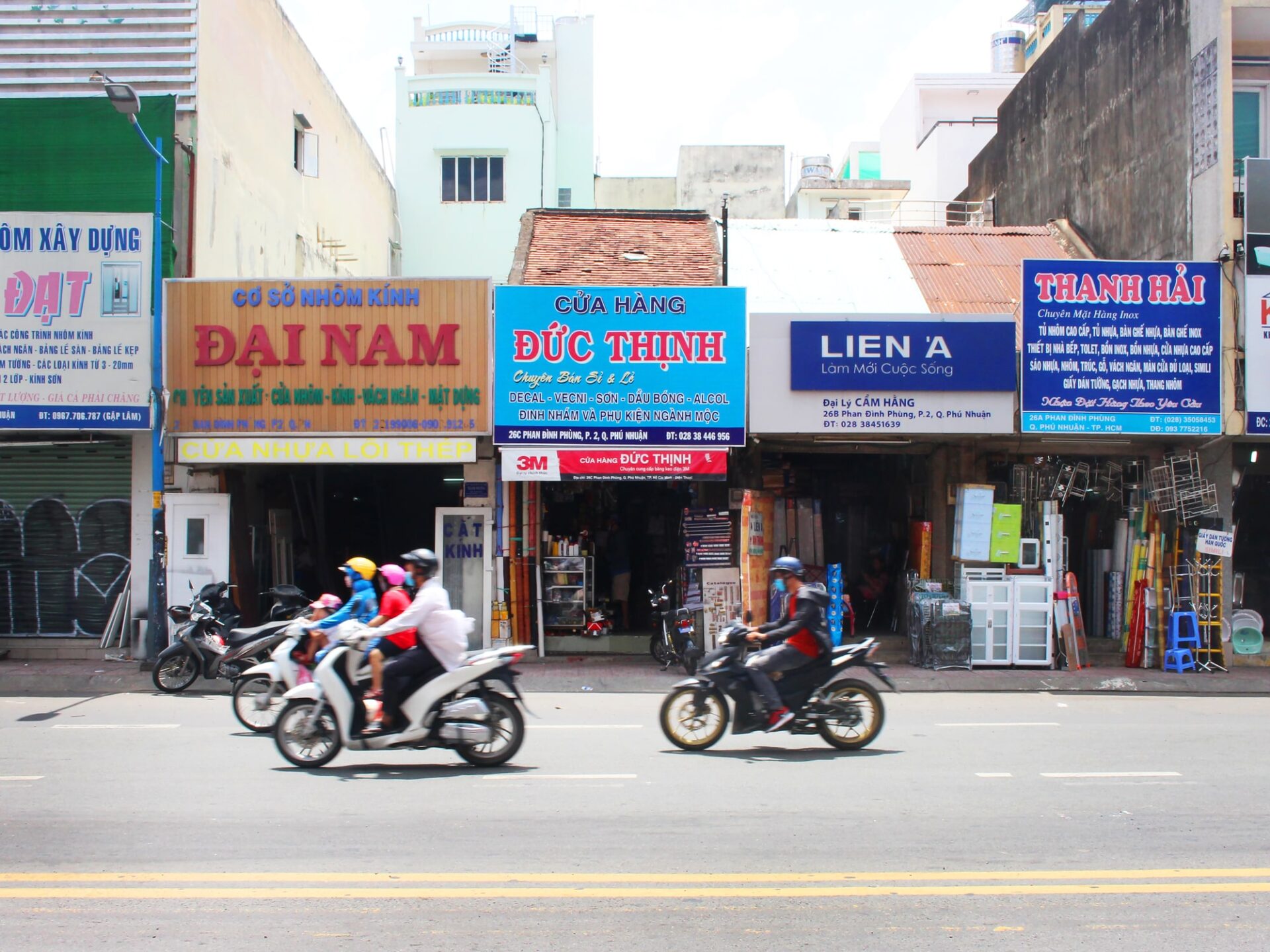 対策KY「ベトナム-ホーチミンの街の日常」