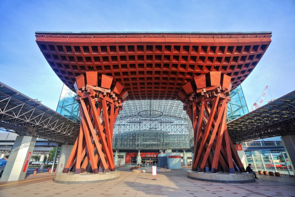 金沢駅の鼓門