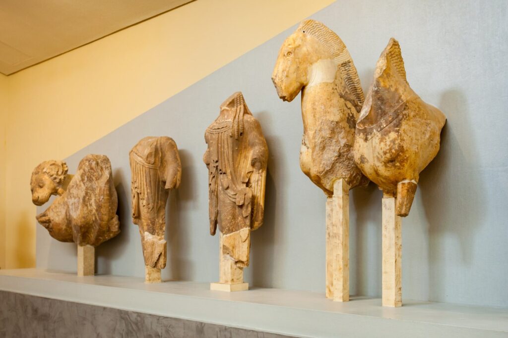 9月の横浜観光で考古学の魅力に触れる