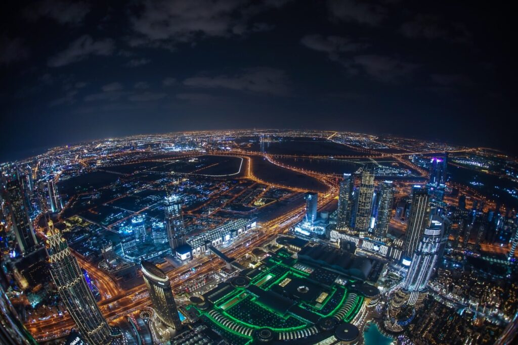 ブルジュ・ハリファの展望台から見えるドバイの夜景