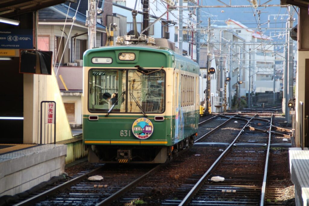嵐電帷子ノ辻駅