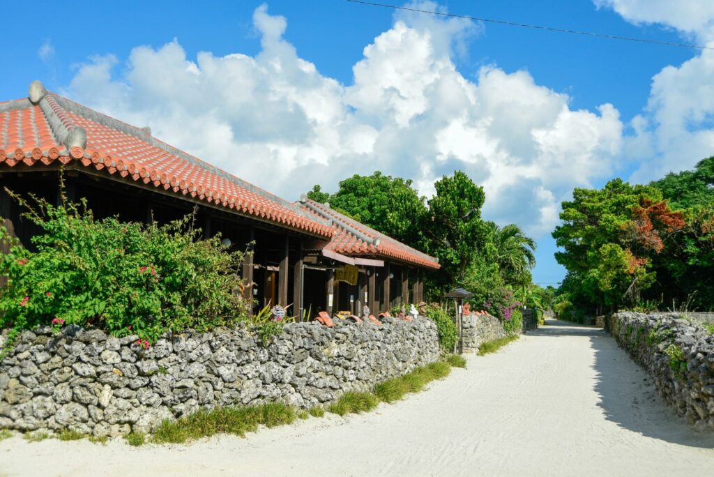 竹富島の美しいのどかな風景
