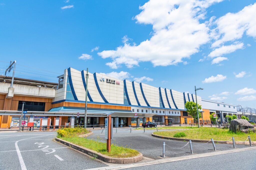 快晴のJR福知山駅南口