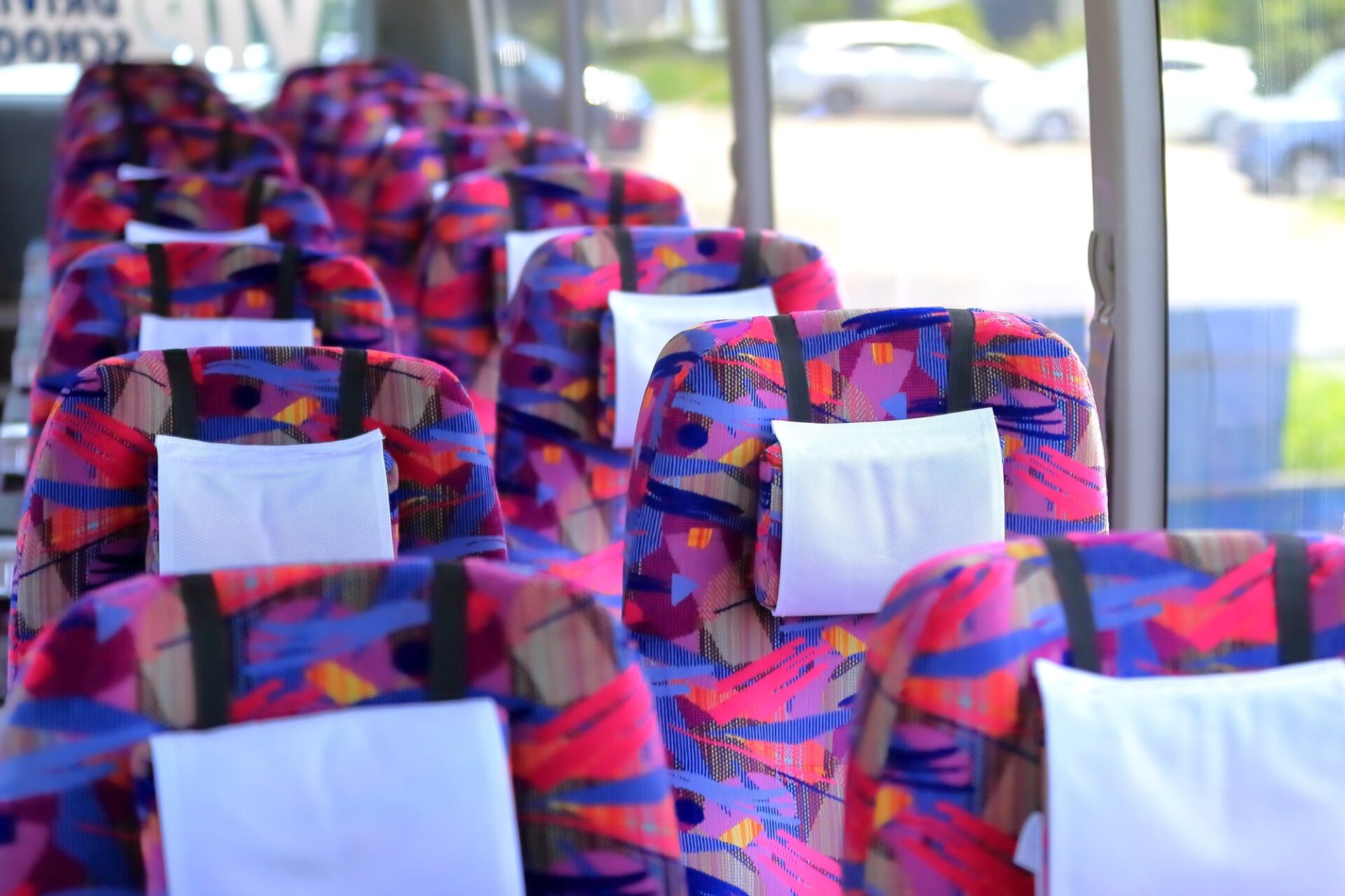 観光シャトルバス車内