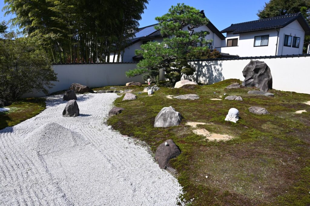 金沢の香林寺の庭園