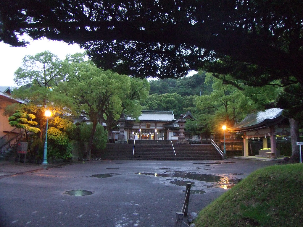 照国神社は歴史ある神社